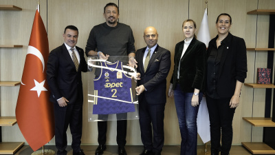 Fenerbahçe'den TBF Başkanı Türkoğlu'na ziyaret!