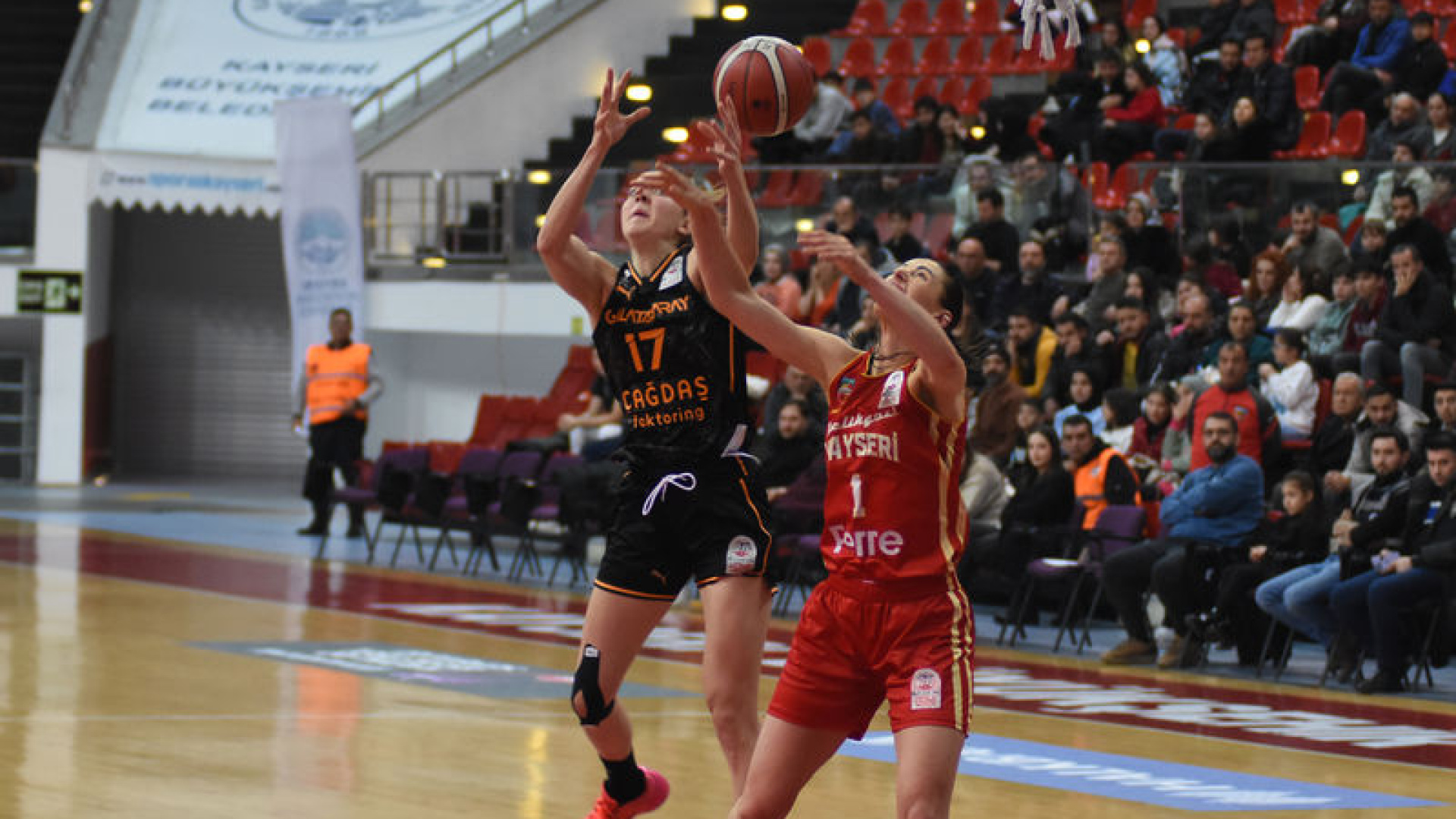 Galatasaray Çağdaş Faktoring, Kayseri'de Farklı Kazandı: 95-70