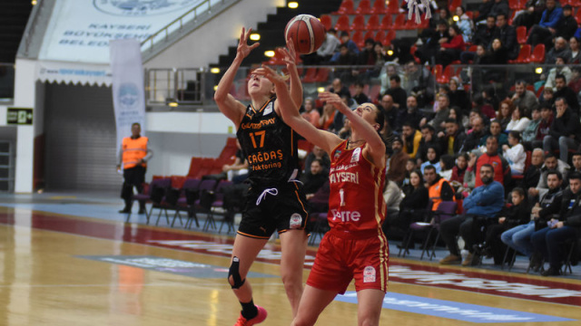 G.Saray, Kayseri'de farklı kazandı