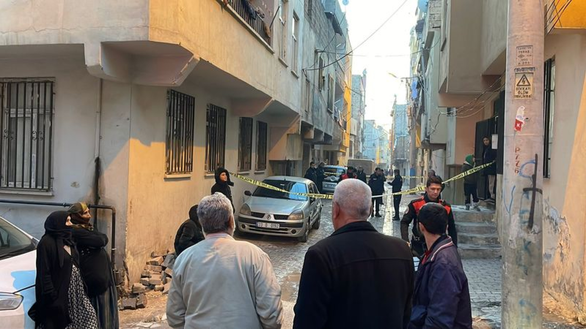 Şanlıurfa'da Elektrikli Sobaya Su Dökünce Akıma Kapılan 70 Yaşındaki Kadın Hayatını Kaybetti