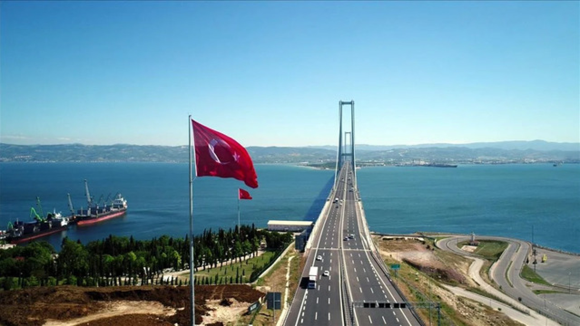 Köprü ve otoyol ücretleri 2026: Yavuz Sultan Selim Köprüsü, FSM, 15 Temmuz, Osmangazi, ve otoyol geçiş ücretleri ne kadar oldu, kaç TL?