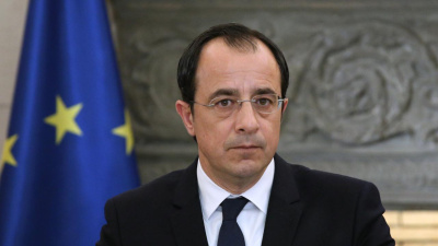 GKRY lideri, "Mağusa" marşına eşlik etti