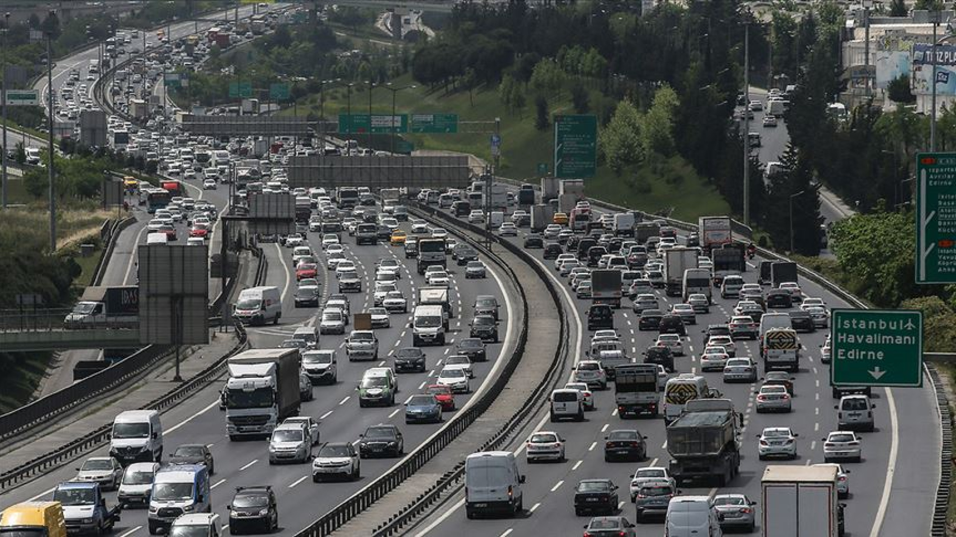 Yeni Trafik Kanunu Taslağı: 370 Bin TL'ye Kadar Ceza ve Ehliyet İptali Geliyor