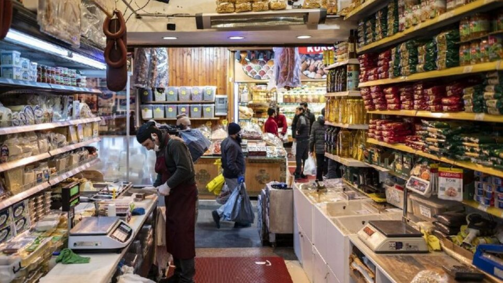 1 Ocak 2026 Market Açılış Saatleri: BİM, A101, ŞOK, Migros, Carrefour
