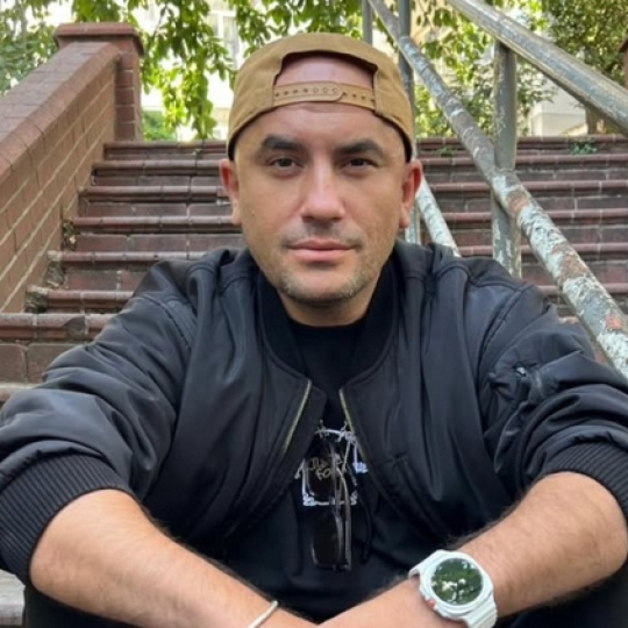 Giray Altınok kimdir?