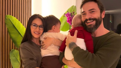 Ailesiyle yılbaşı paylaşımı yaptı