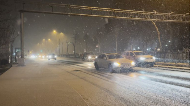 İstanbul 2026 yılına kar yağışı ile girdi