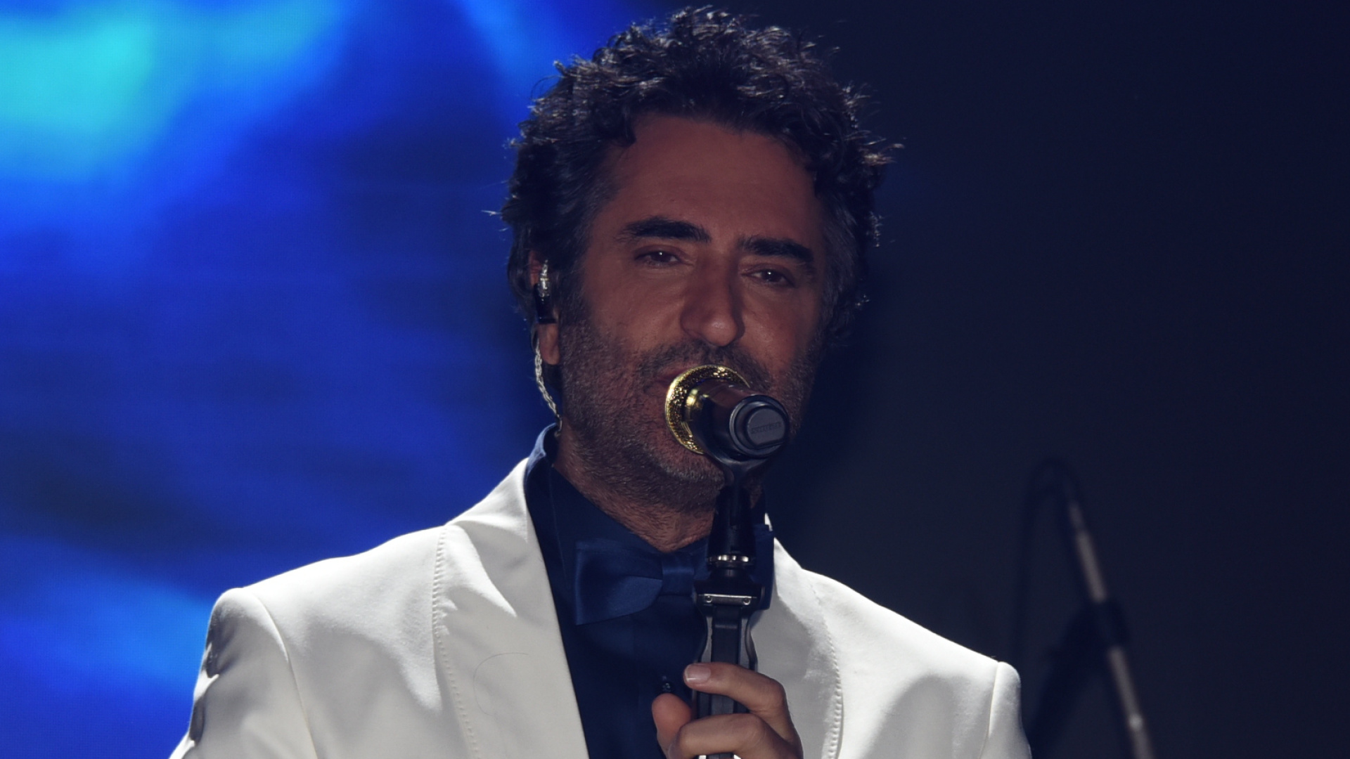 Mahsun Kırmızıgül: Aşk sorumluluk ister