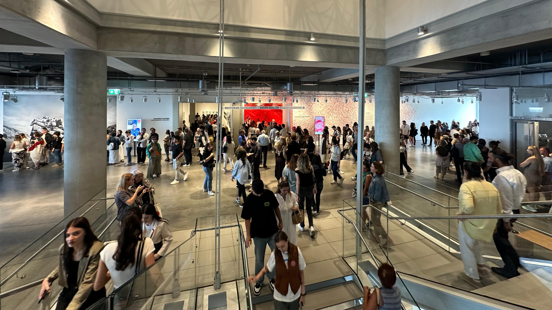 İstanbul Modern 2025'te Rekor Kırdı: 750 Bin Ziyaretçi ve 50 Bin Çocuğa Sanat Eğitimi