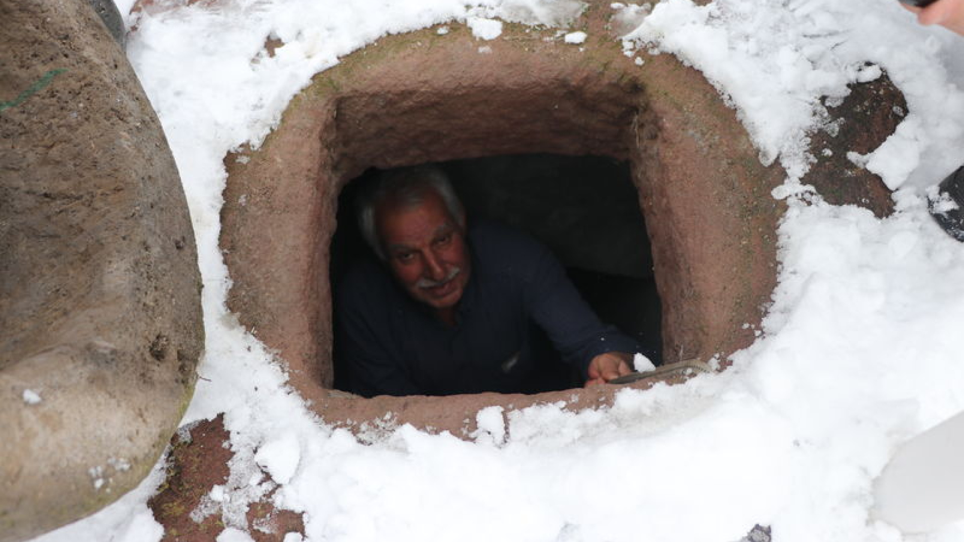 Kayseri'de 5 Asırlık Kar Kuyusu Geleneği: İlk Karlar Kuyulara Atıldı
