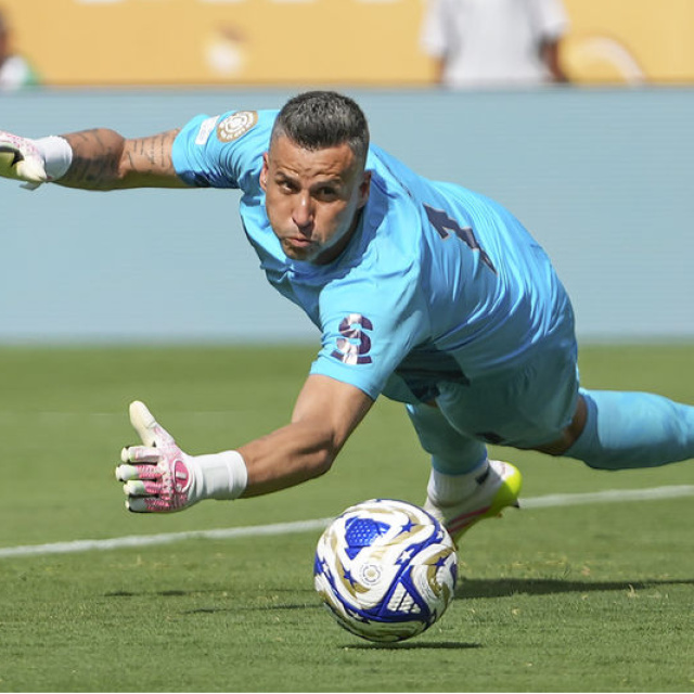 45 yaşındaki kaleciye yeni sözleşme!