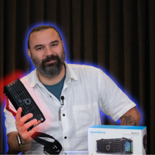 Tuzlu suda yüzebilen hoparlör