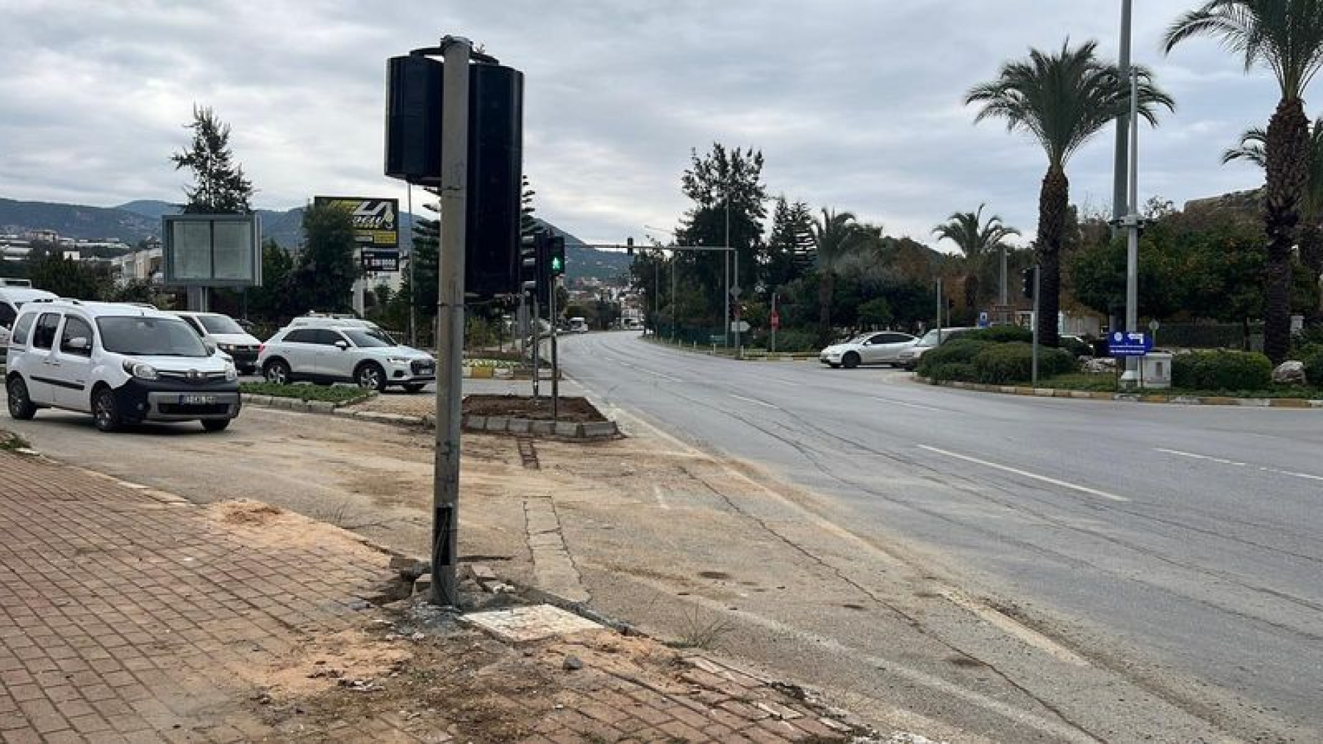 Son dakika: Alanya'da kamyon ile çarpışan genç motosikletli hayatını kaybetti | Son dakika haberleri