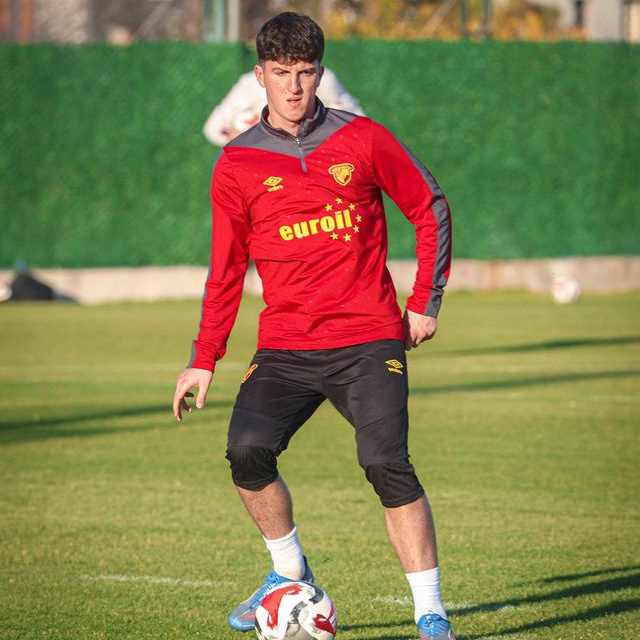 Göztepe'de Taha ve Dennis hareketliliği!