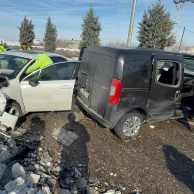 Diyarbakır'da kaza: 12 yaralı