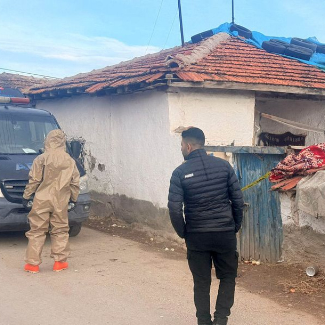 Boya 4'ü çocuk 8 kişiyi zehirledi iddiası