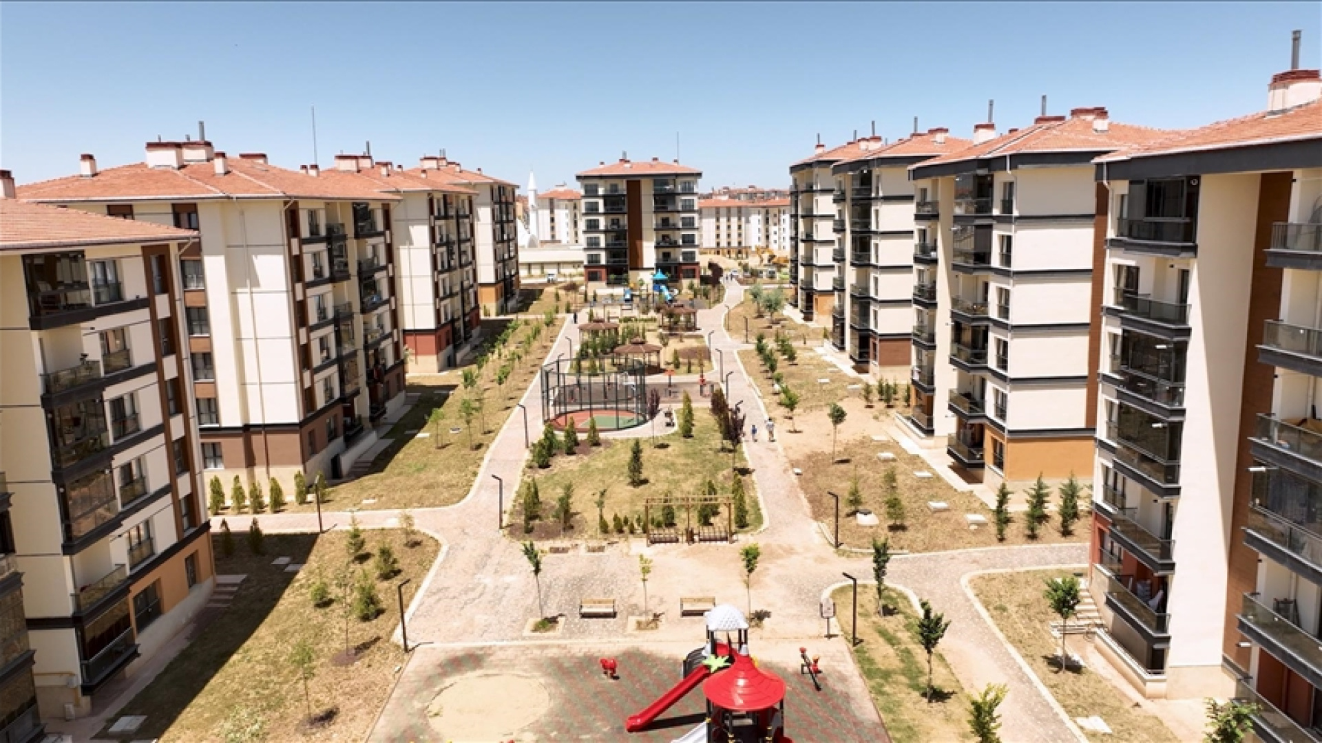 TOKİ İstanbul Kura Tarihi Açıklandı mı? 100 Bin Konut Sahiplerini Bekliyor