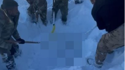 Kar altında cansız beden bulundu