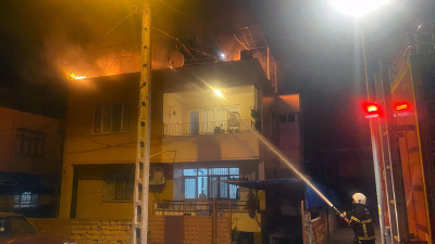İki katlı evin terasında yangın