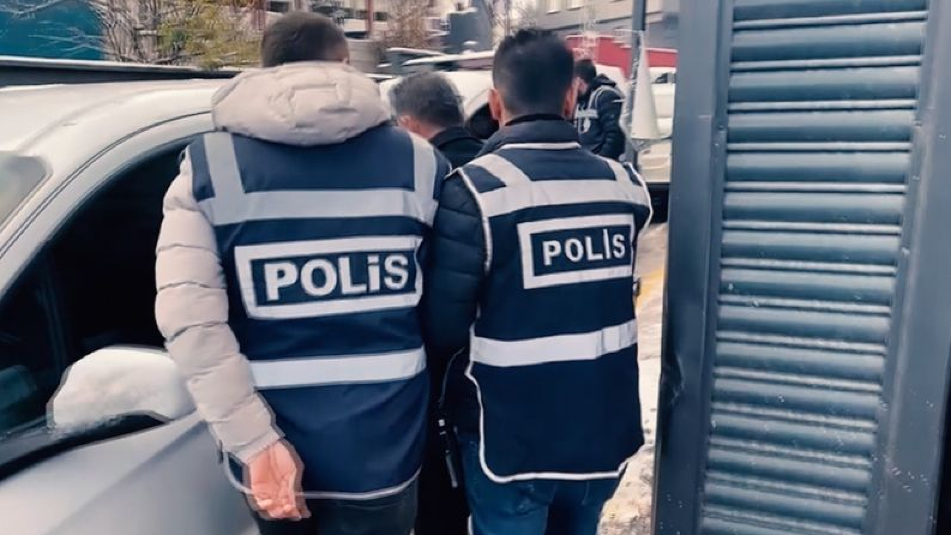 Oto Yedek Parça Dolandırıcılığında Büyük Operasyon: 10 İlde 25 Tutuklama