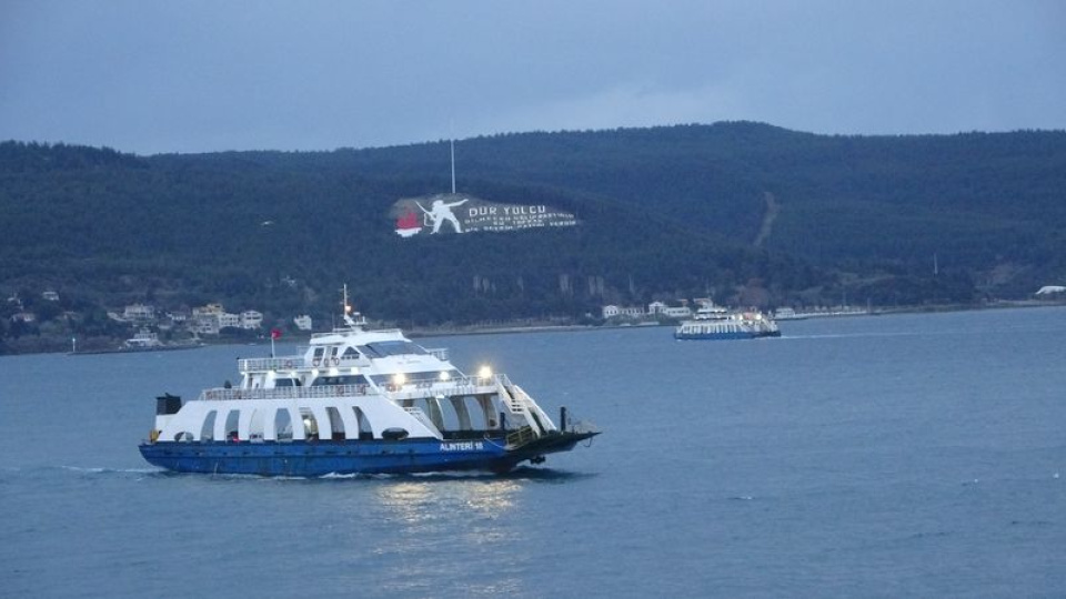 Çanakkale Boğazı 45 saat sonra açıldı