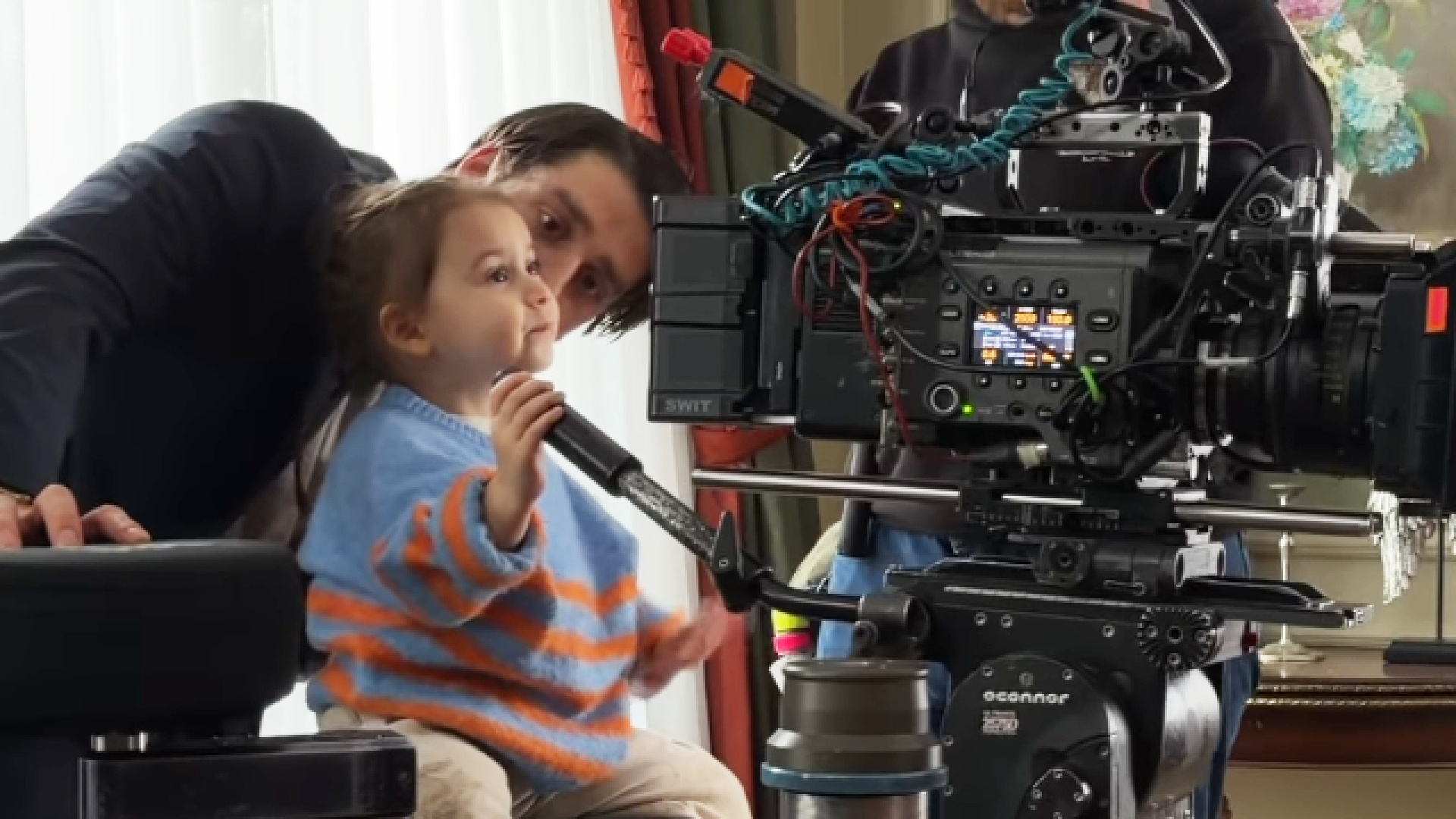 Suzan Akkaş babası Bora Akkaş'a set ziyareti