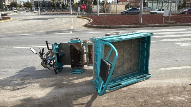 Feci kaza! Genç kadın can verdi