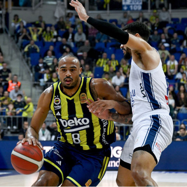 "Avrupa'nın sefiri F.Bahçe, umutsuz vaka Efes!"