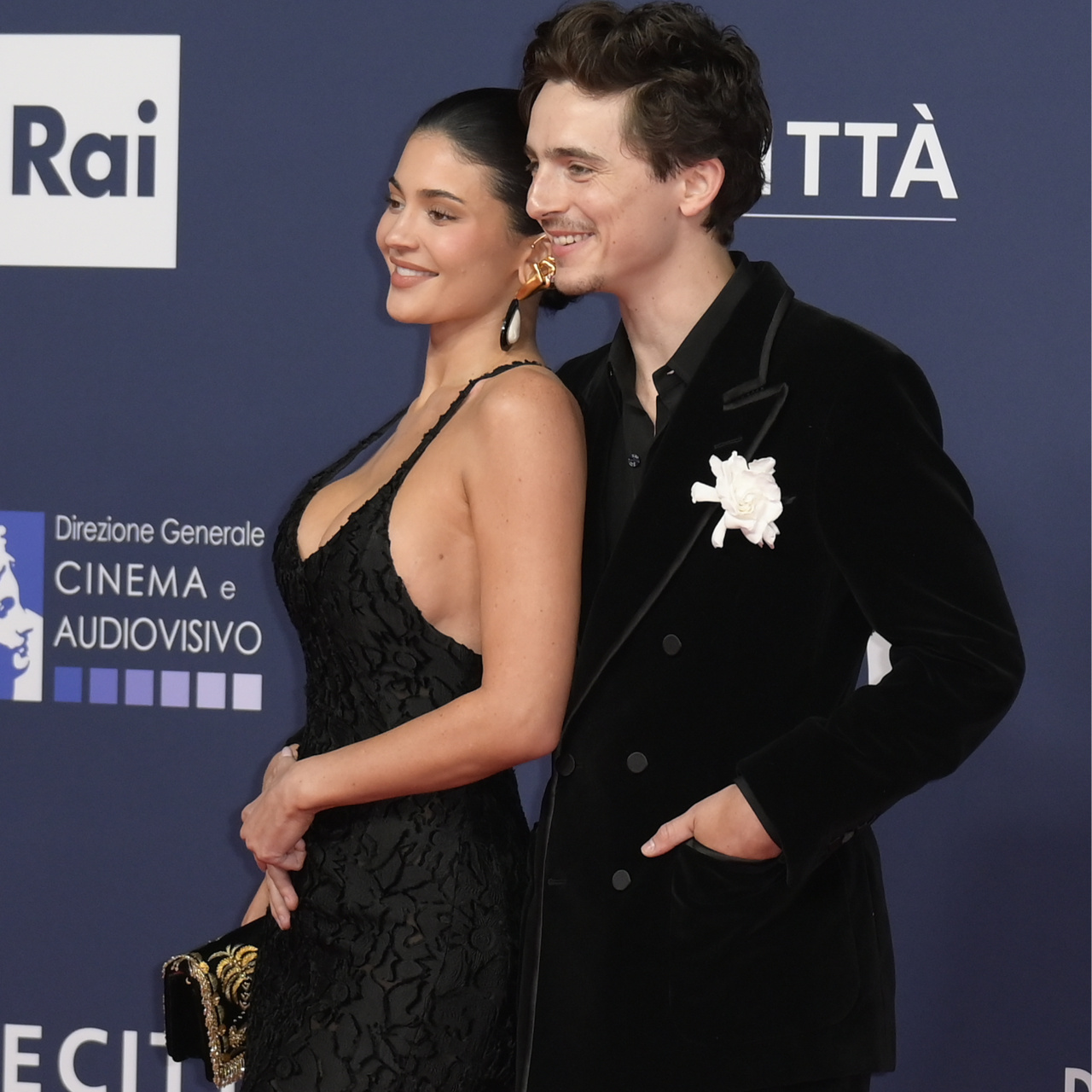 Ödülünü Kylie Jenner’a ithaf etti