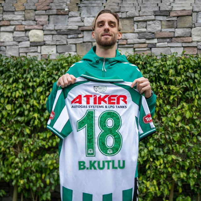 Berkan Kutlu resmen imzayı attı!