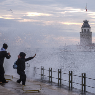 Lodos ve sağanak yağmur uyarısı! Bu bölgeler dikkat
