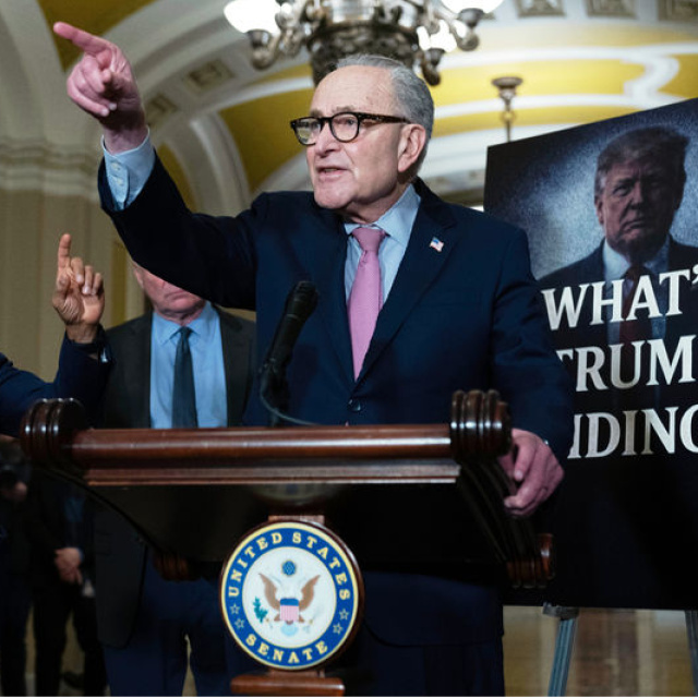 Demokrat senatörden Trump'a tepki: Felaketler katlanarak artabilir