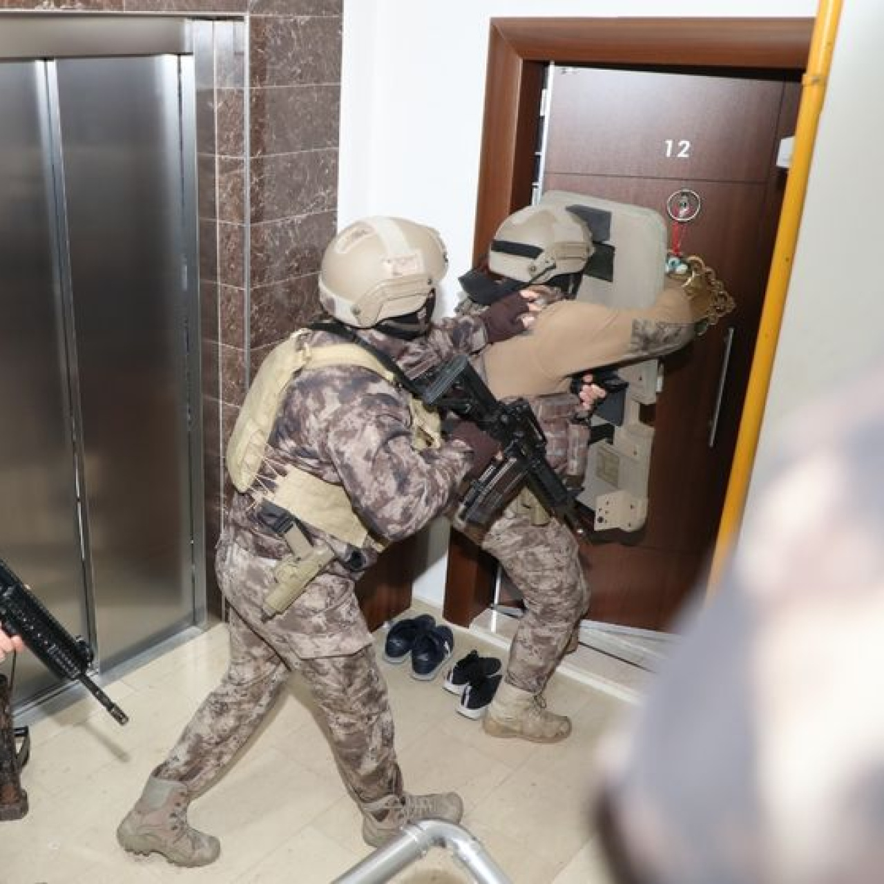 FETÖ operasyonu: 223 gözaltı