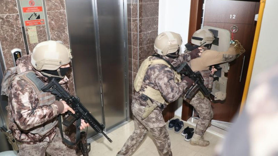 FETÖ operasyonu: 223 gözaltı