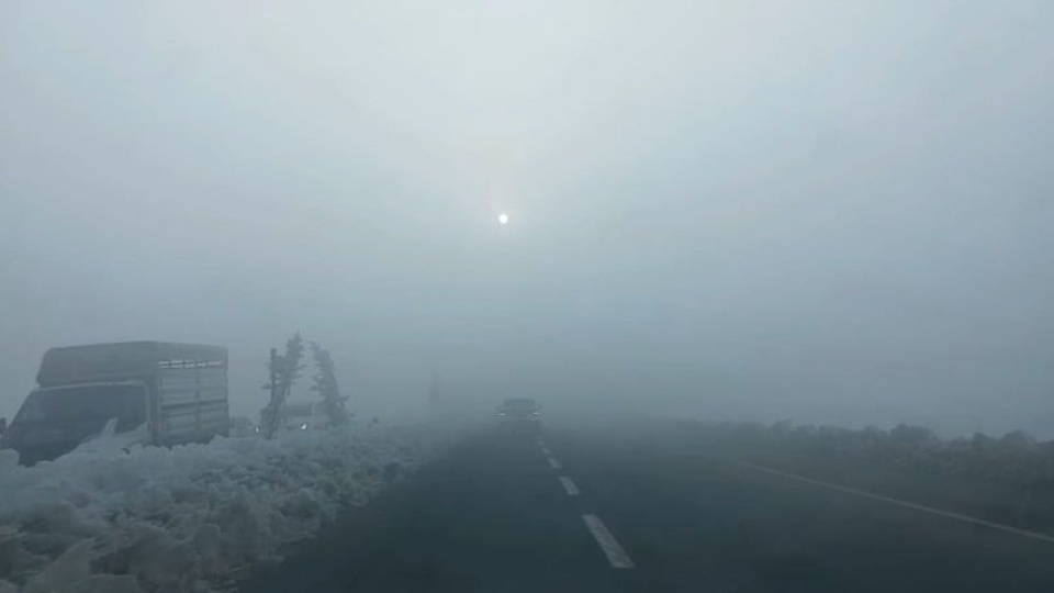 Diyarbakır'da uçak seferlerine sis engeli