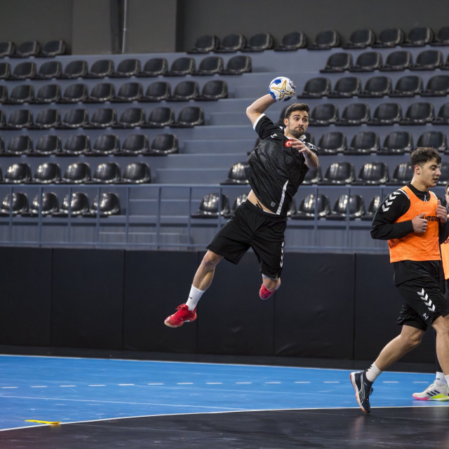 A Milli Hentbol Takımı Bulgaristan'la karşılaşacak!