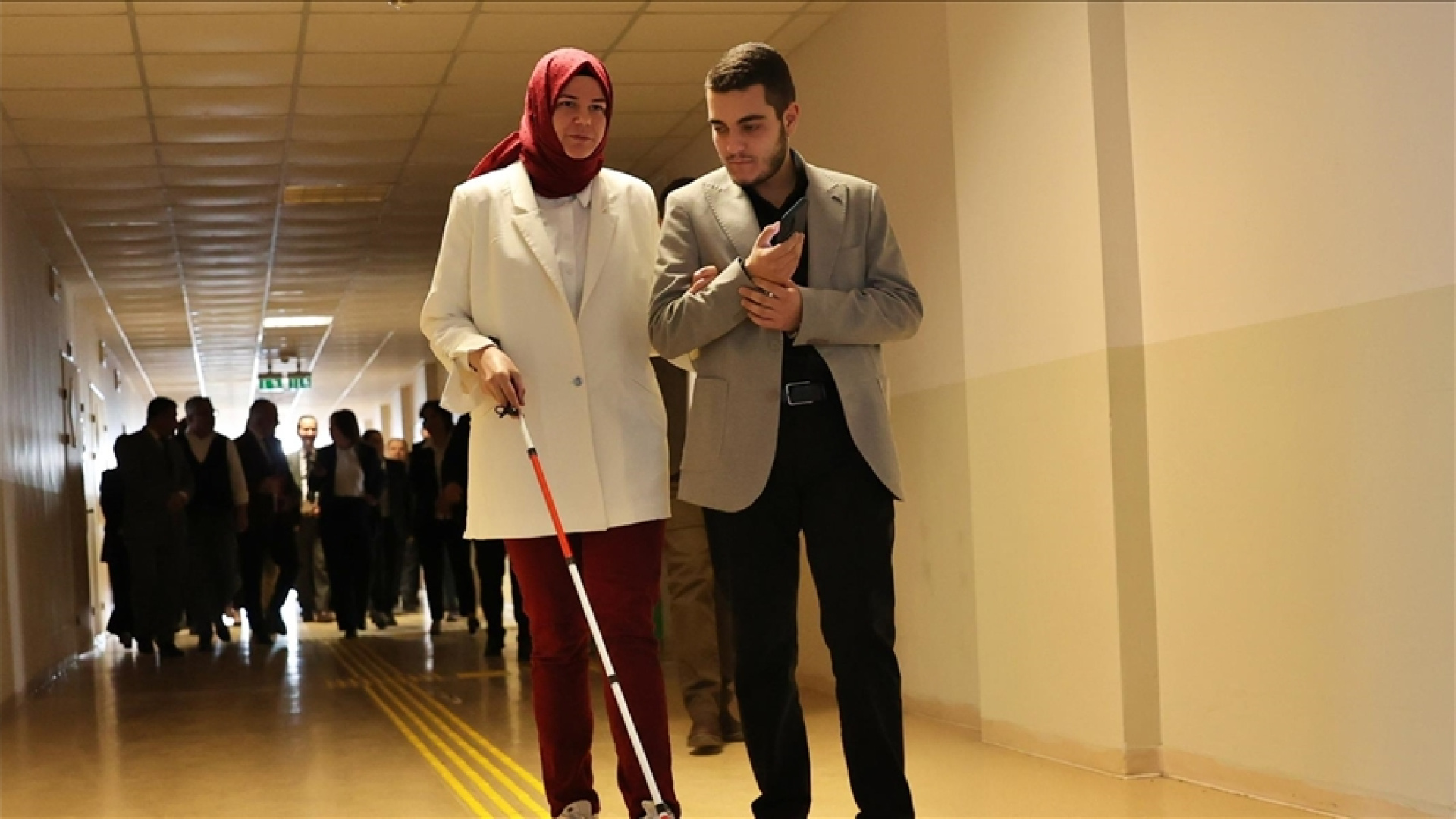 OMÜ'de görme engelliler için "Yapay Zeka Görme Engelli Asistanı" hizmete girdi | Sağlık Haberleri