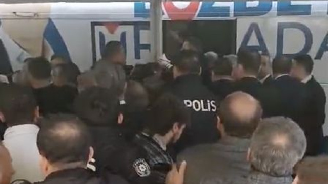 Mustafa Bozbey'e saldırı girişimi