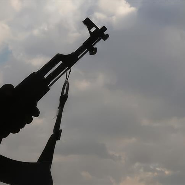 Suriye ordusu ile PKK/YPG arasında çatışmalar sürüyor