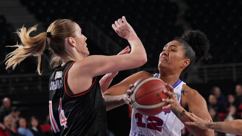 Çimsa ÇBK Mersin yarı finalde!