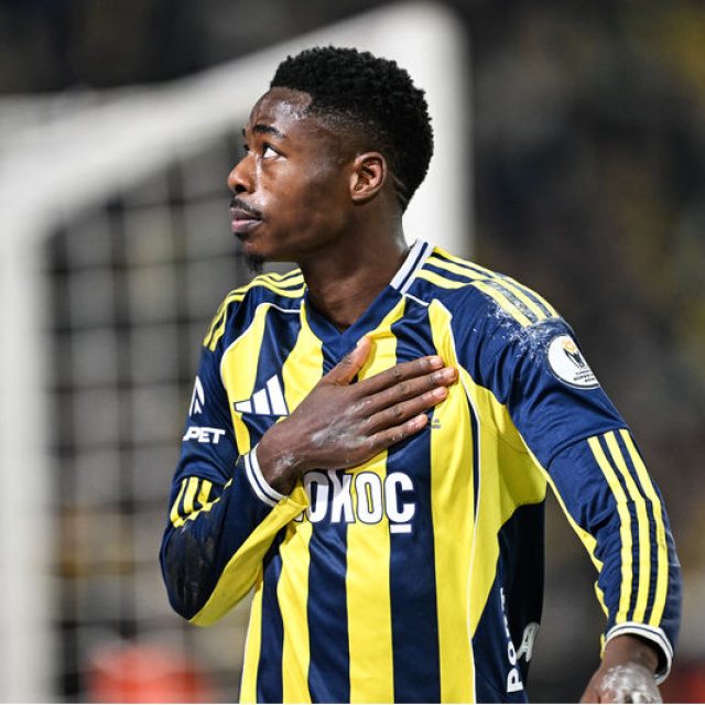 "Türkiye'nin en büyük kulübü Fenerbahçe'deyim"