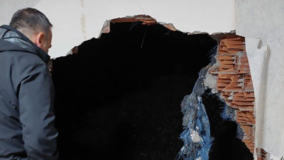 Trabzon'da toprak kayması: 6 katlı bina tahliye edildi