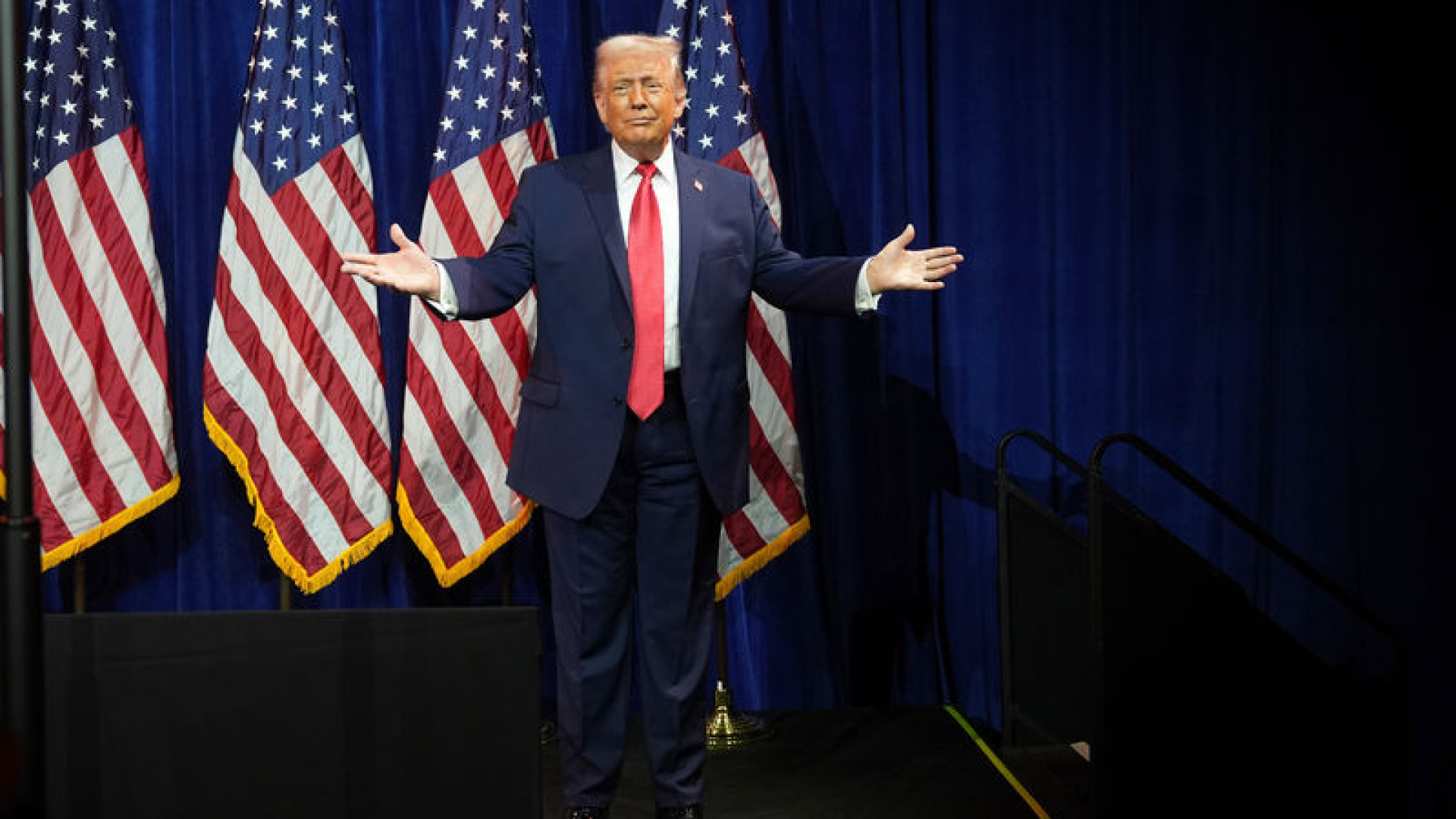 Trump: Venezuela 30 ila 50 milyon varil petrolü ABD'ye verecek | Dış Haberler