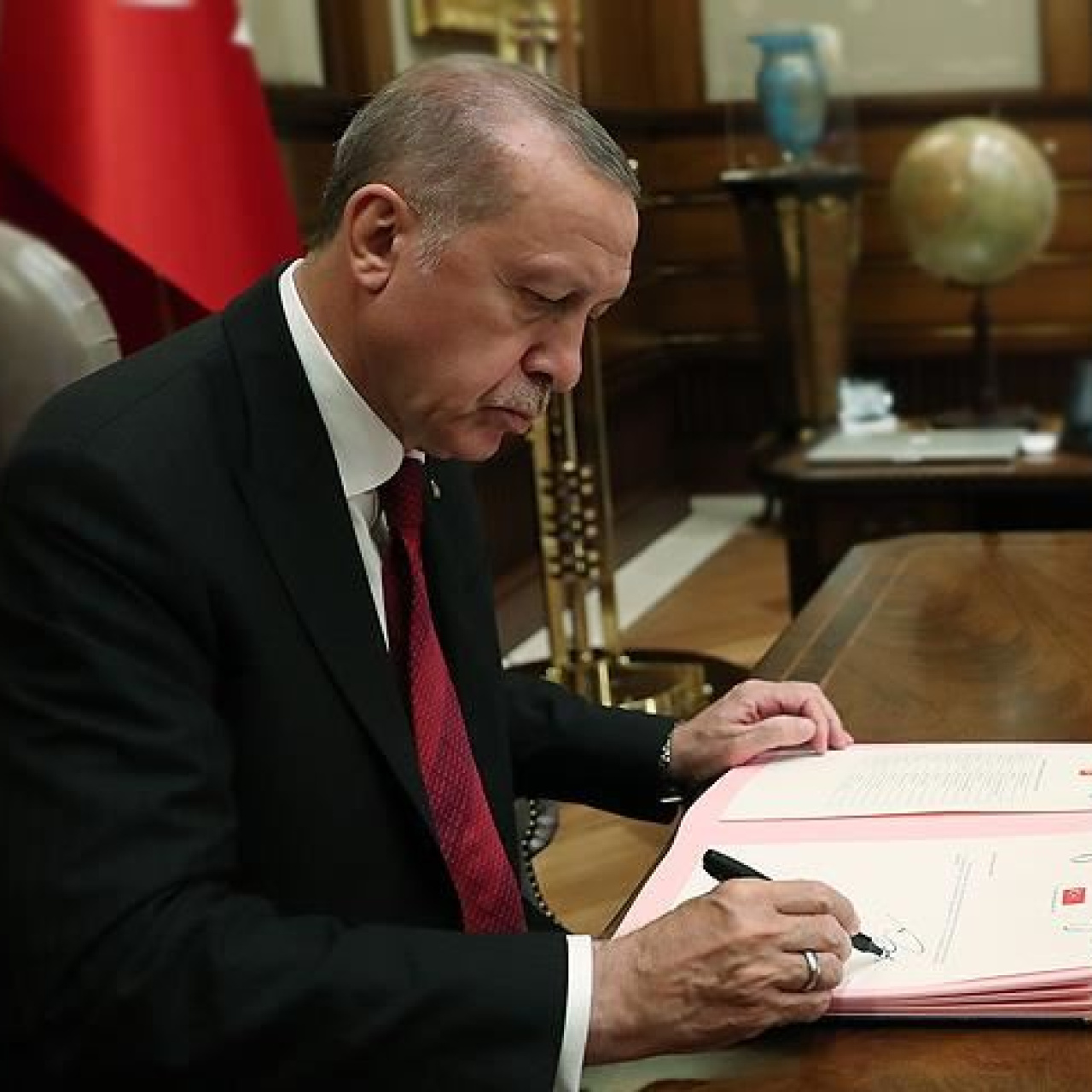 Valiler Kararnamesi yayımlandı