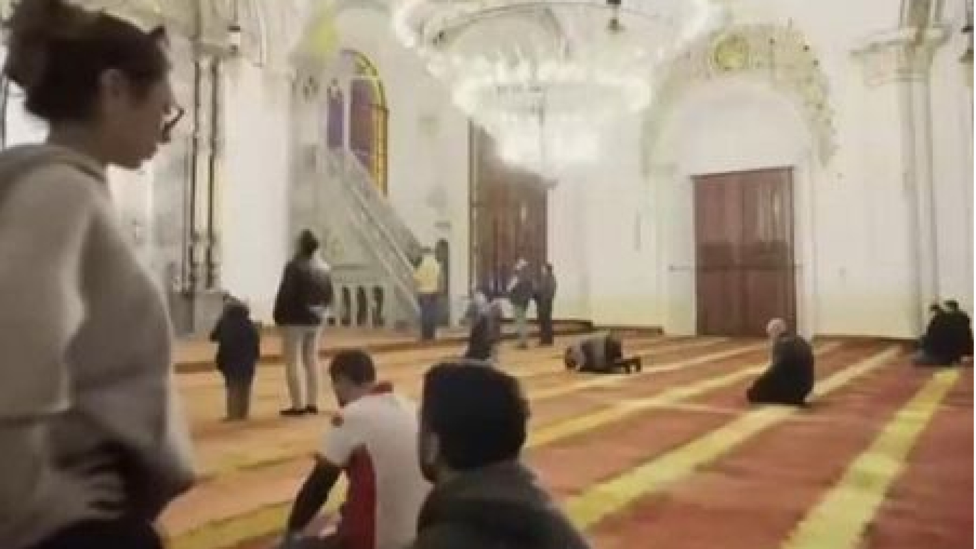 Sosyal medyada tepki çekmişti... Camideki videoya soruşturma | SON DAKİKA HABER | Son dakika haberleri