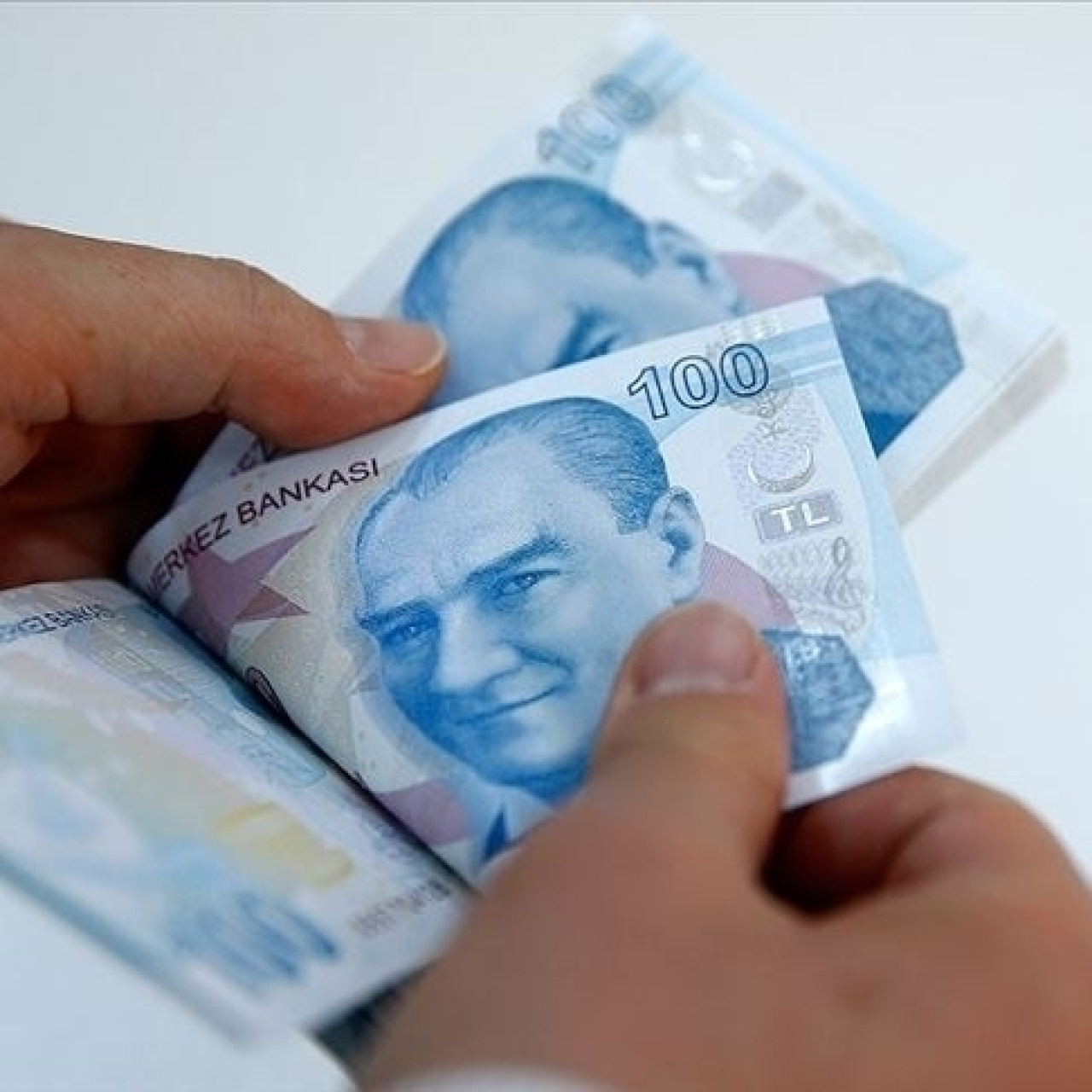 BES'te devlet katkısı düşürüldü! 