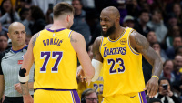 James ve Doncic, Lakers'ı galibiyete taşıdı