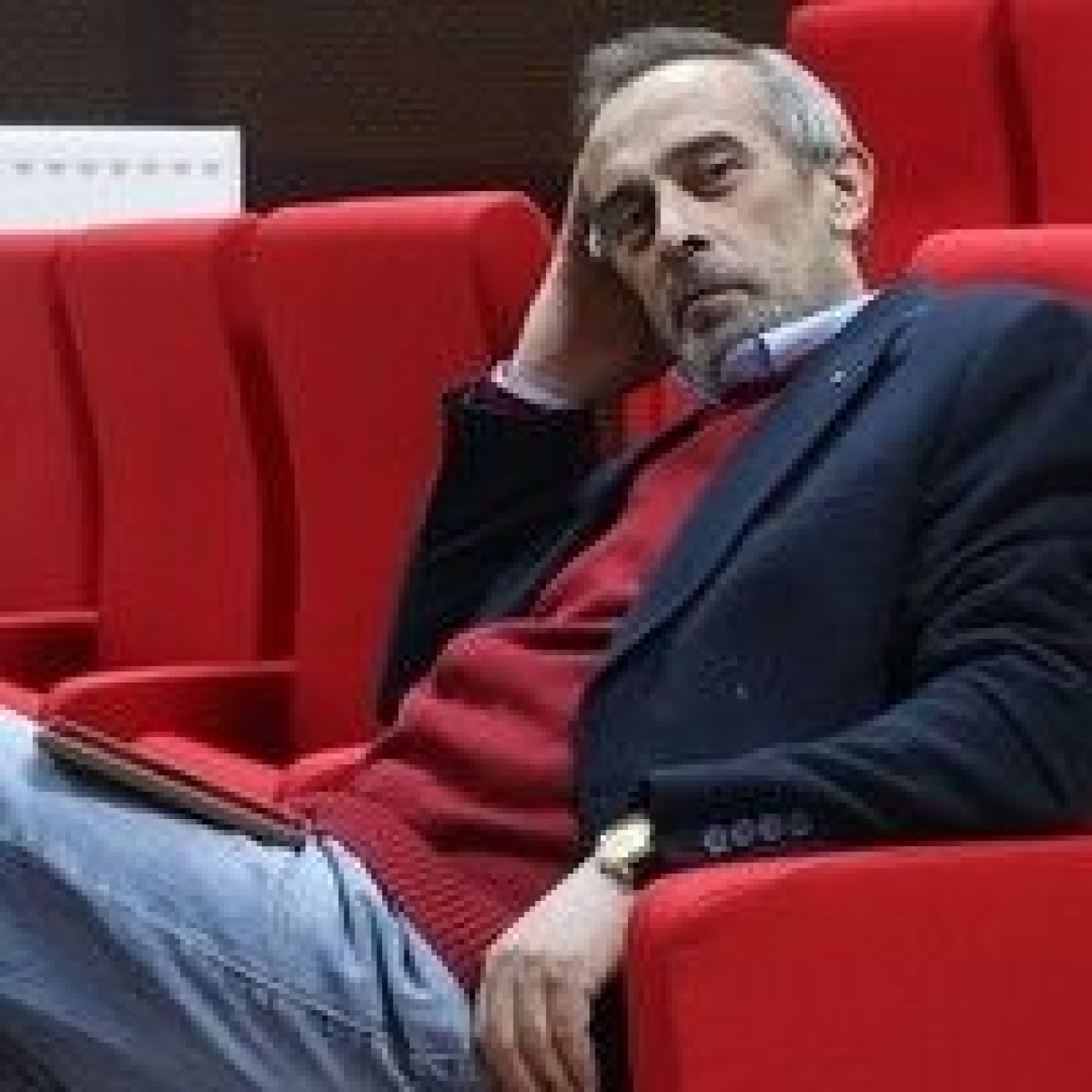 Haber alınamayan akademisyen ölü bulundu