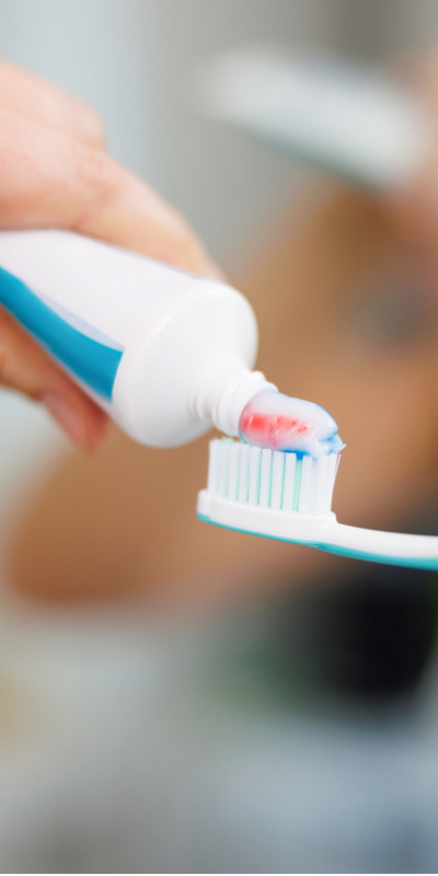 İlk diş macunu neyle yapılıyordu?