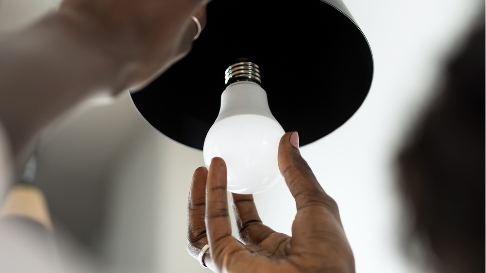 Küçük alışkanlıklar, büyük tasarruf: Evde elektrik…